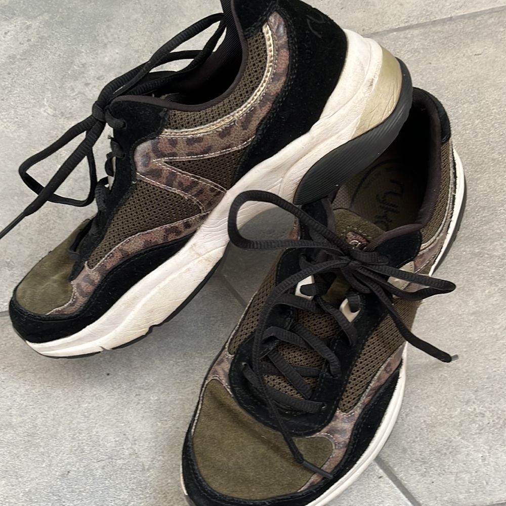 Ryka walking shoe 8.5 - Picture 2 of 11